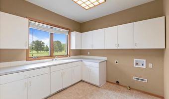 704 SW Coventry Cir, Ankeny, IA 50023