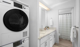 98-500 Koauka Loop 7N, Aiea, HI 96701