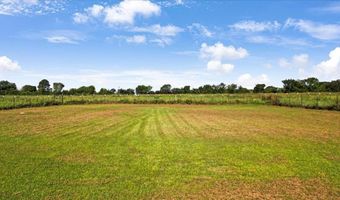 385 Rs County Road 3374, Emory, TX 75410