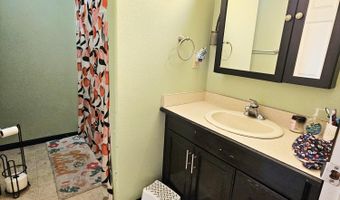 538 E State Line Rd, Baxter Springs, KS 66713