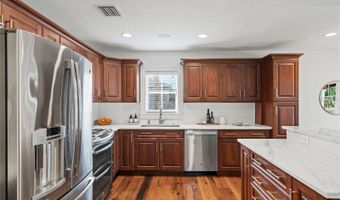 1207 W NEW HAMPSHIRE St, Orlando, FL 32804