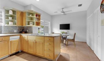 21399 Marina Cove Cir M-15, Aventura, FL 33180