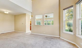 1 Clara Ct, Algonquin, IL 60102