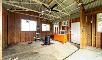 450 POHAKULANI St, Hilo, HI 96720