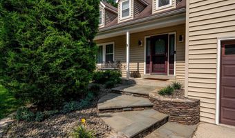 7403 OLD CHAPEL Dr, Bowie, MD 20715