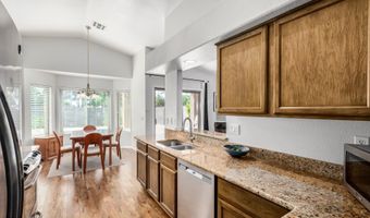 1587 W Kesler Ln, Chandler, AZ 85224