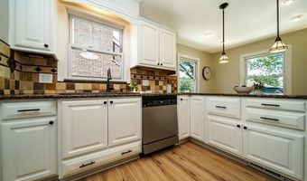 8076 Winona Ave, Allen Park, MI 48101