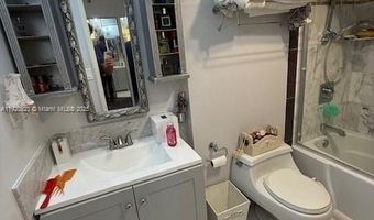 20505 E Country Club Dr 1036, Aventura, FL 33180