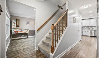 46 Hyer Ct, Aberdeen, NJ 07747