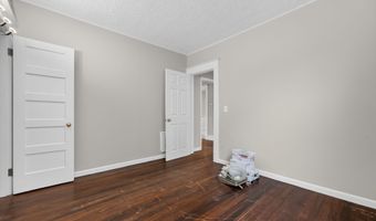 38 Center St, Bristol, CT 06010