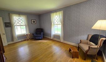 49 Tyler St, Brattleboro, VT 05301