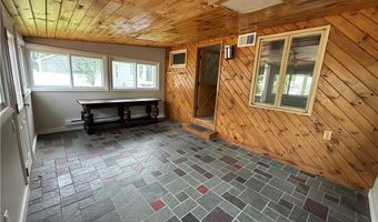 39 Gorham Ave, Warwick, RI 02886