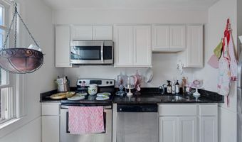 2114 SUITLAND Ter SE 301, Washington, DC 20020