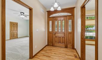 904 Cottage St, Adel, IA 50003