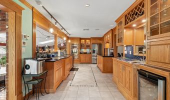 103 Glenbrook Dr, Cheshire, CT 06410