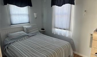 49 Shore Rd, Narragansett, RI 02882