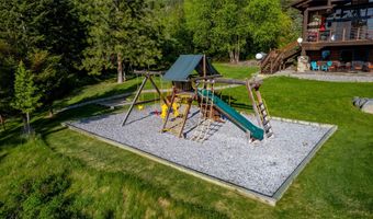 32220 Tamarack Dr, Bigfork, MT 59911