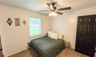 2004 N Hickory St, McAlester, OK 74501