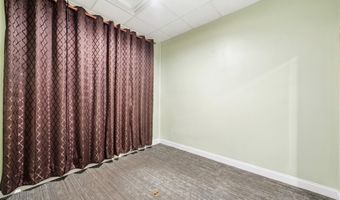 209 Broadway, Amityville, NY 11701