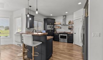 1106 BOBBY Ct, Appleton, WI 54915