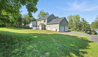 13 Kenwood Cir, Bloomfield, CT 06002