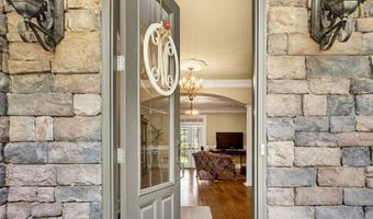 117 Big Oak Dr, Barnesville, GA 30204