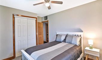501 21st St NE, Austin, MN 55912