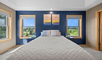 9352 67th St NW, Annandale, MN 55302