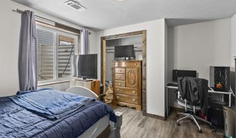 39 N 6th St, Baltic, SD 57003
