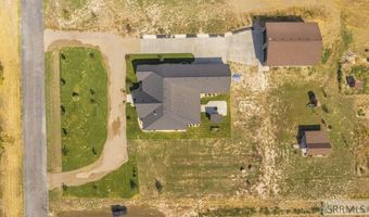 161 Snake River Dr, American Falls, ID 83211