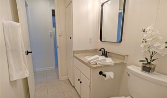 1450 Onioni St, Kailua, HI 96734