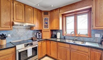 1360 Windmill Point Rd, Alburgh, VT 05440