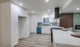 6548 Bantam Lake Cir, San Diego, CA 92119