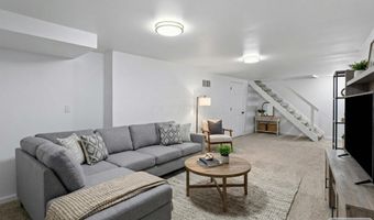 12 Mcguffey Ln, Athens, OH 45701