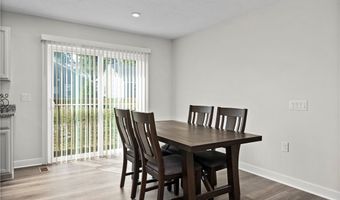 122 Eagle Cir, Amherst, OH 44001