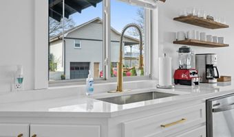 346 BRIDGEVIEW Dr, Arley, AL 35541