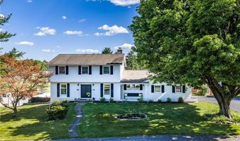 3146 Club Dr, Allentown, PA 18103