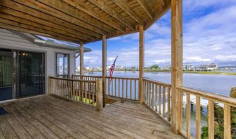 221 Smith St, Atlantic Beach, NC 28512