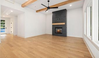 44 Coylton Dr, Bella Vista, AR 72715