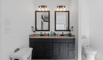 6898 Grace Village Dr, Alexander, AR 72002