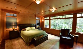 99 Granite St, Ashland, OR 97520