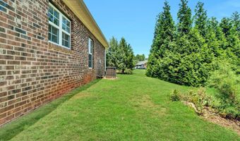 711 Waxwing Ct, Boiling Springs, SC 29316
