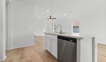 8072 Chesapeake Trl, Bauxite, AR 72011