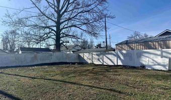 512 P St, Bedford, IN 47421