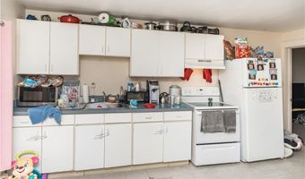 176 RAILROAD St, Lincoln, RI 02838
