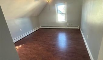 16 King St, North Providence, RI 02911