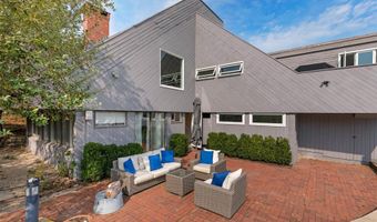 49 Gilberts Path, Amagansett, NY 11930