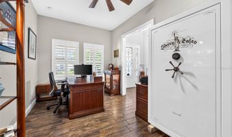 6104 SHADOWLAKE Dr, Apollo Beach, FL 33572