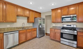 908 S Arlington Heights Rd, Arlington Heights, IL 60005