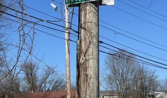 9 Hutchins St, Auburn, ME 04210